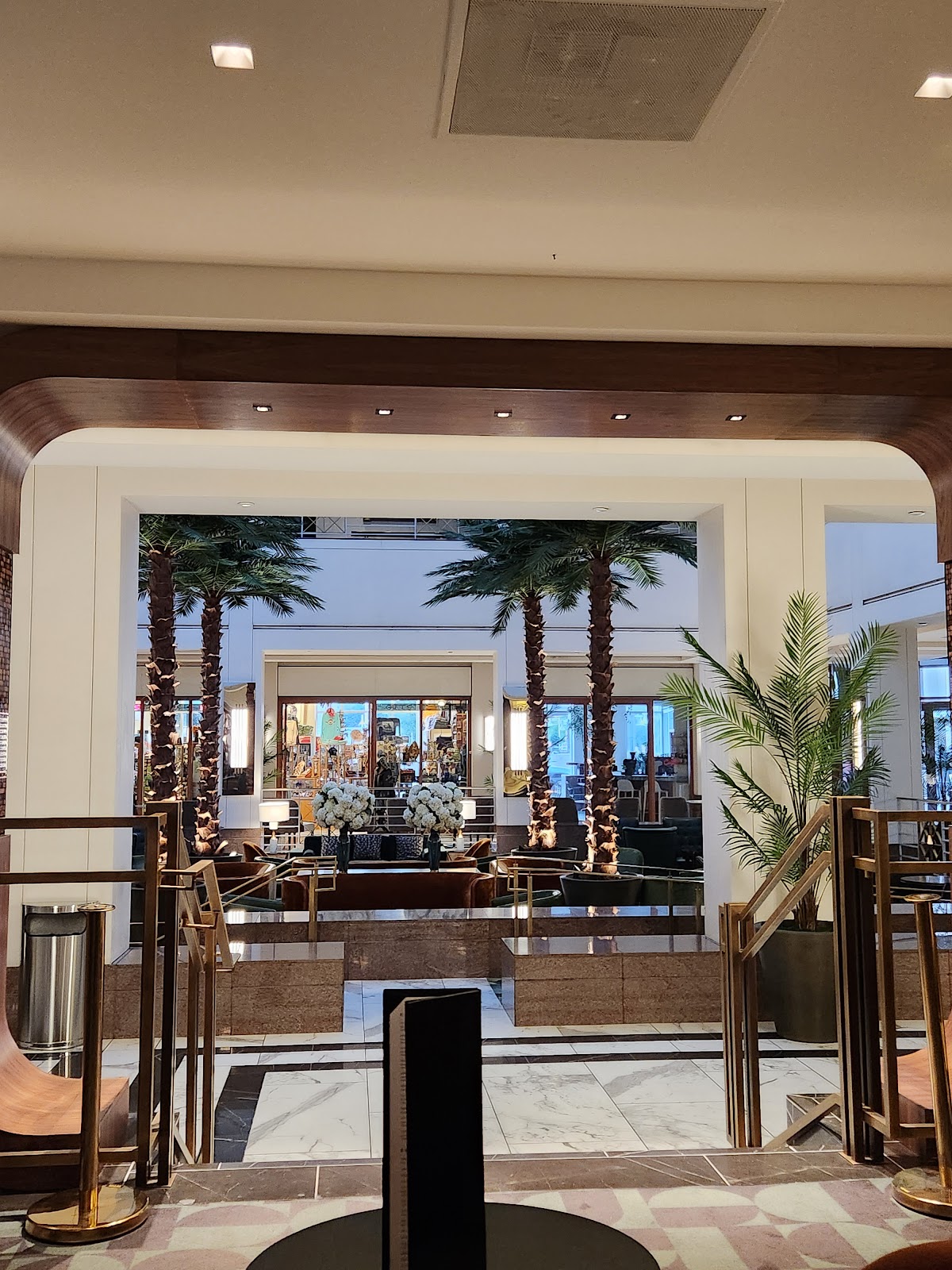 1922 Bar & Lounge 4