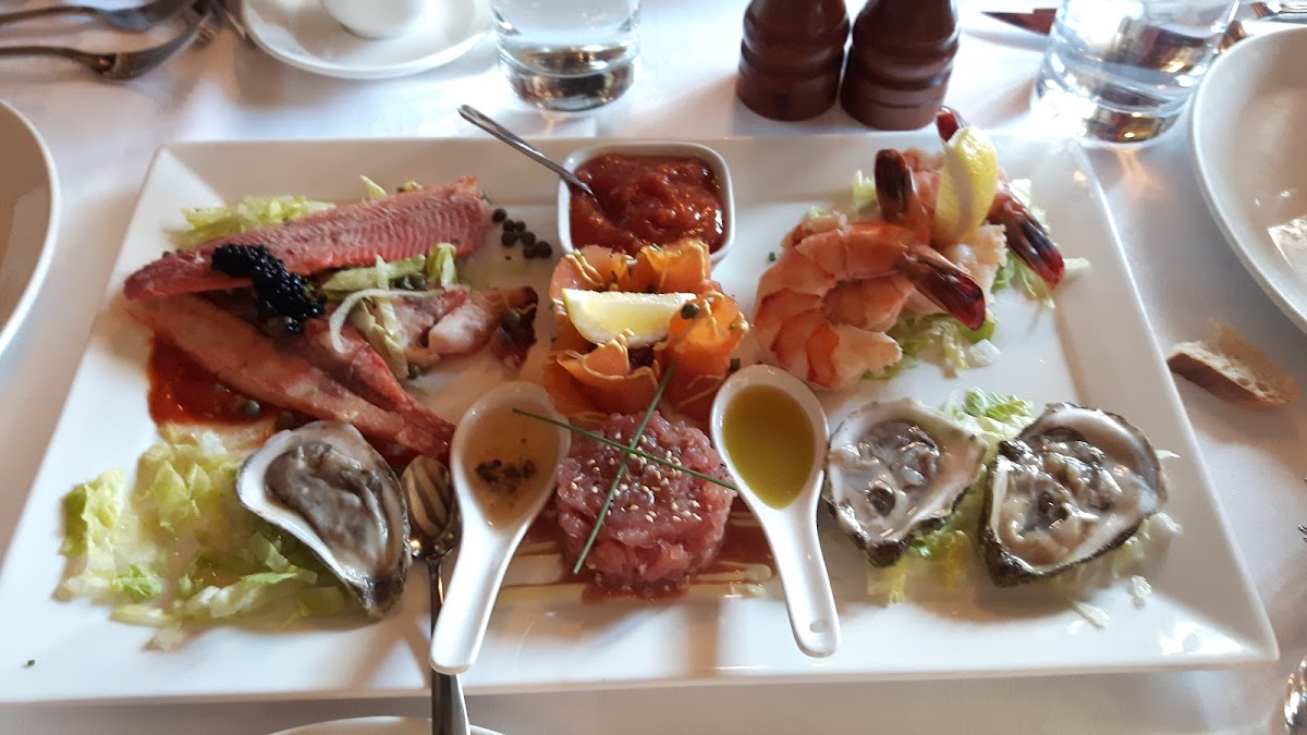 529 Wellington Steakhouse, photo 2