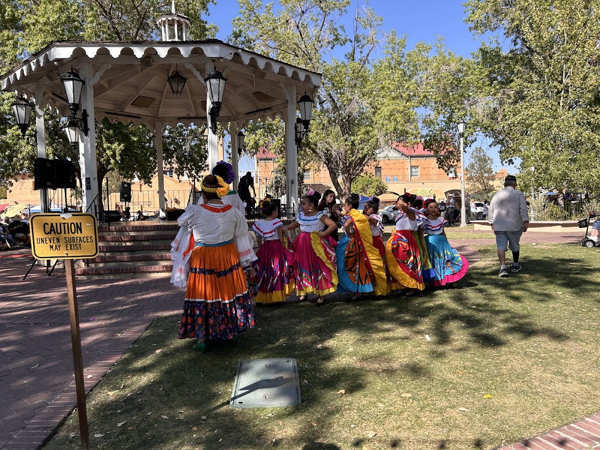 AbqTours: DEAD-icated Dia de Los Muertos Tours - Day of the Dead Tours of historic Old Town Albuquerque 4