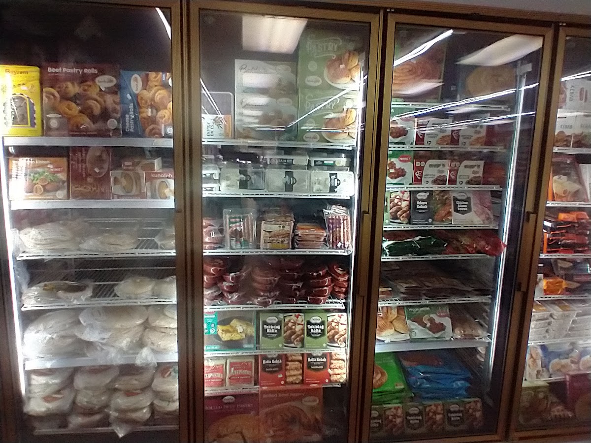 Aladdin Mediterranean Restaurant and Supermarket,halal food, foto 4