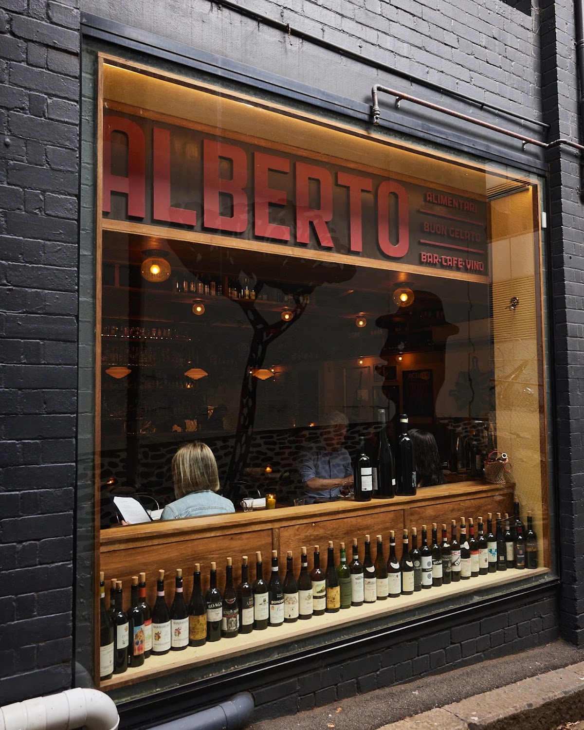 Alberto's Lounge, foto 1