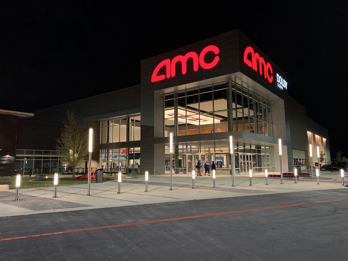 AMC DINE-IN Tech Ridge 10 - Romantic date spot in Austin