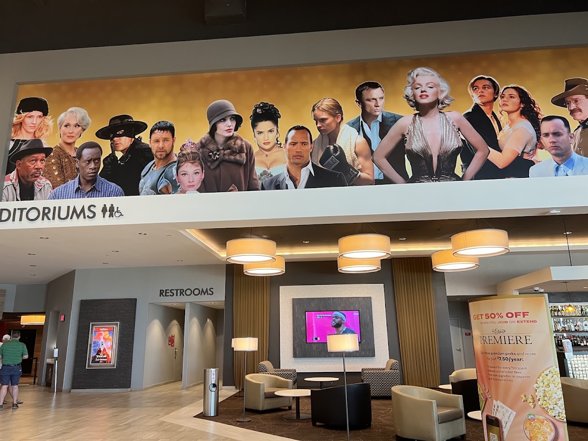 AMC DINE-IN Tech Ridge 10 2