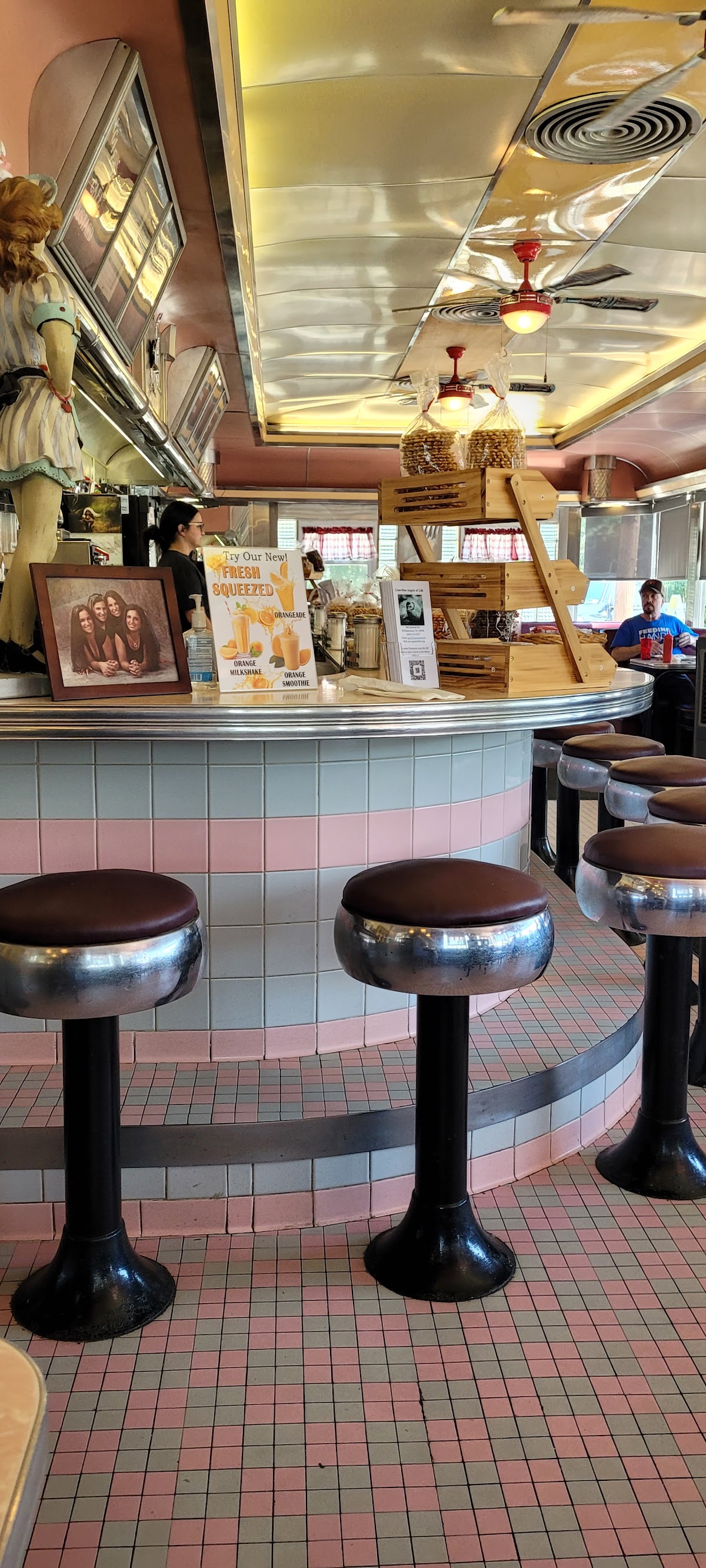 Angie's Diner, photo 4