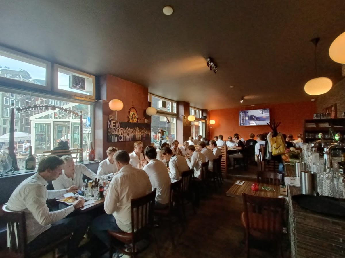 Angus American Steakhouse, Foto 1