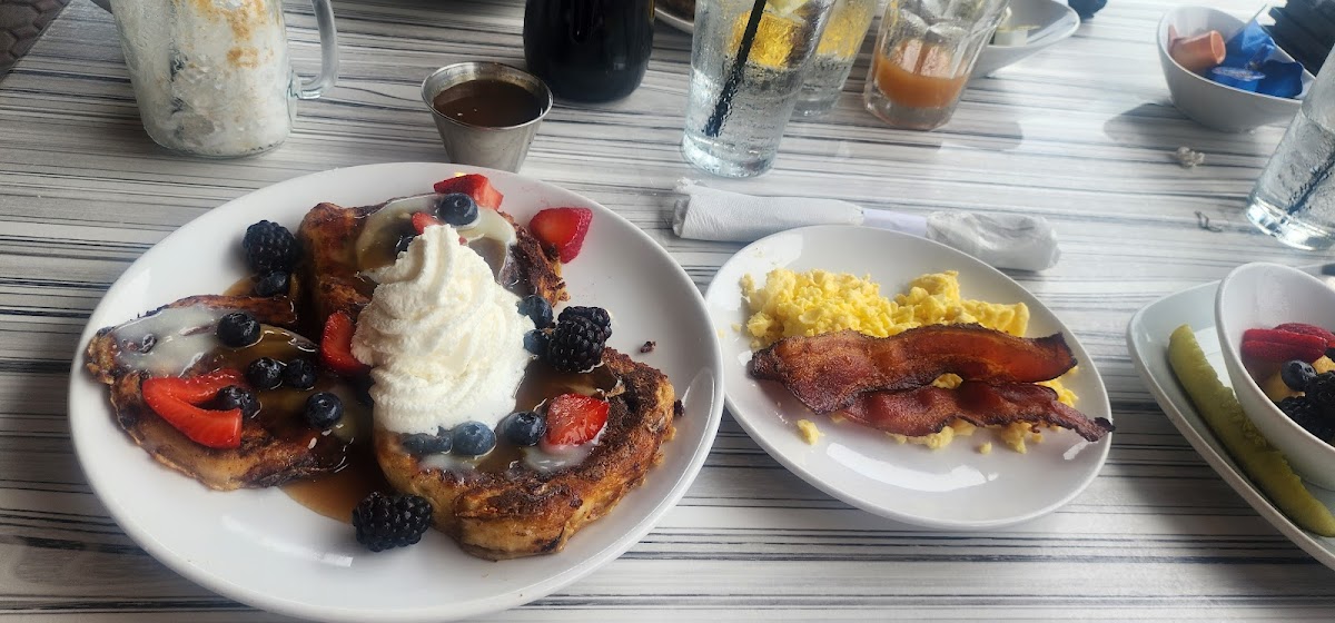 Another Broken Egg Cafe, foto 4