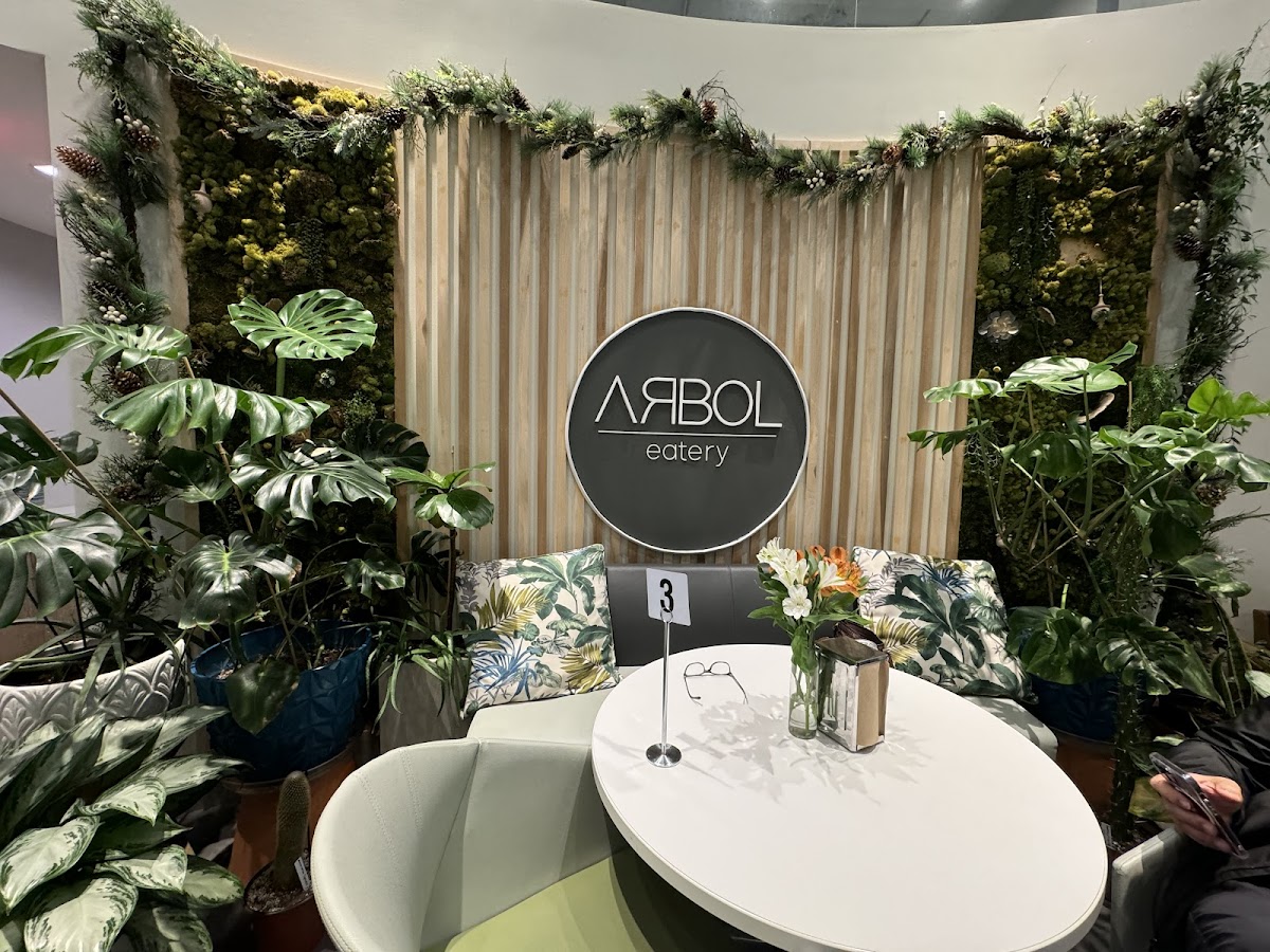 ARBOL Eatery 4