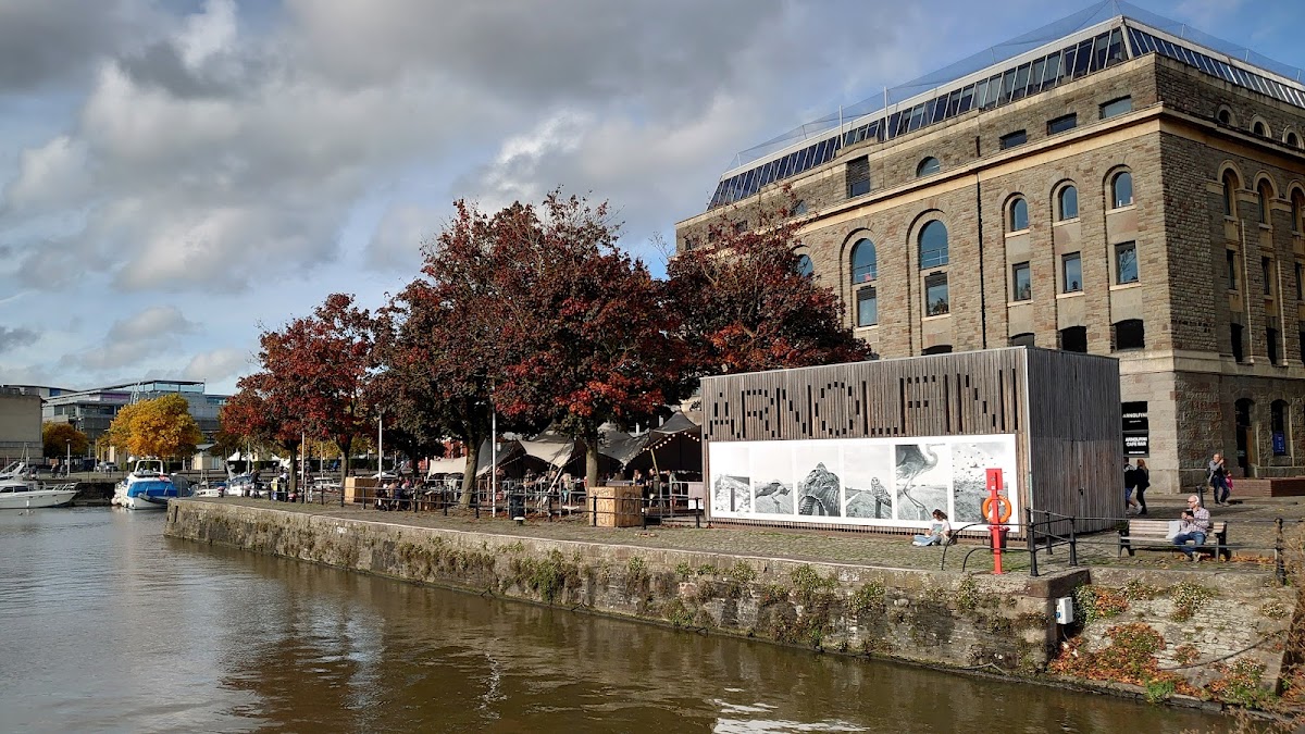 Arnolfini Arts, foto 2