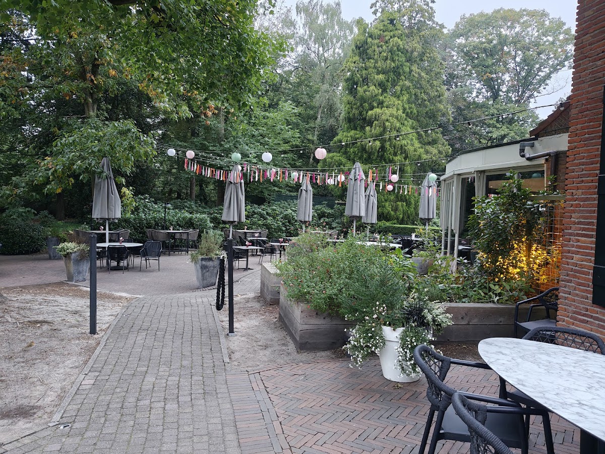 Auberge Du Bonheur