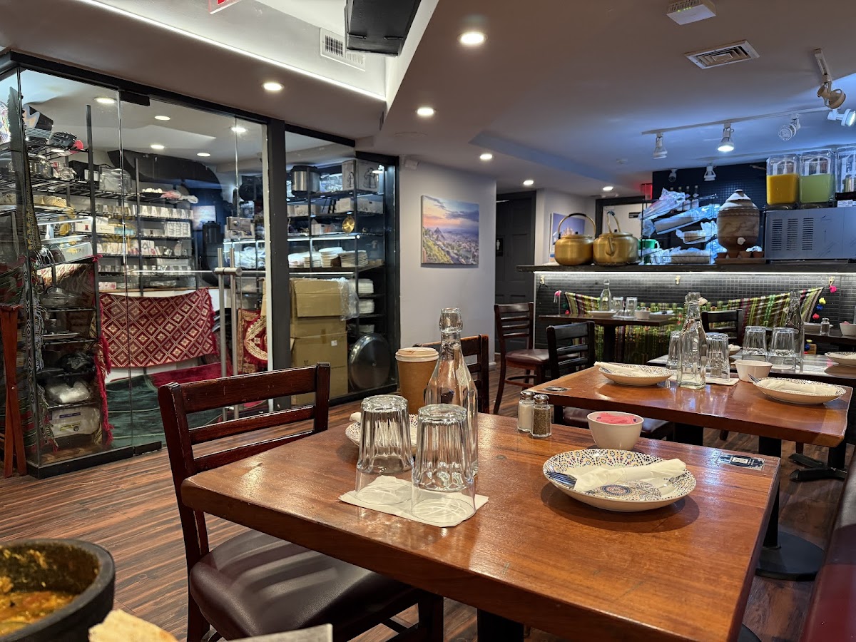 Bab Al-Yemen Boston مطعم باب اليمن بوسطن - Romantic date spot in Boston