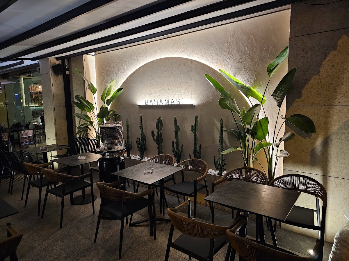 Bahamas Urban |Brunch| Bar, Foto 1
