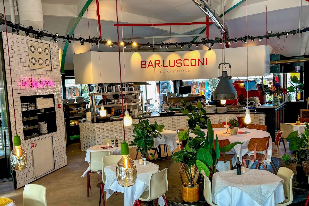 Bar Lusconi - Cucina Italiana | Italiaans Restaurant Amsterdam - Romantic date spot in Amsterdam
