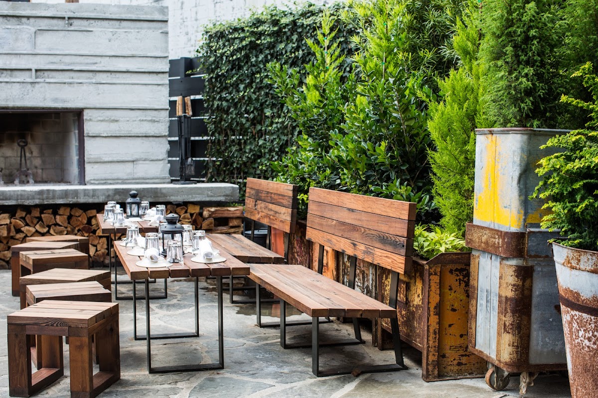Barcelona Wine Bar - Romantic date spot in Atlanta