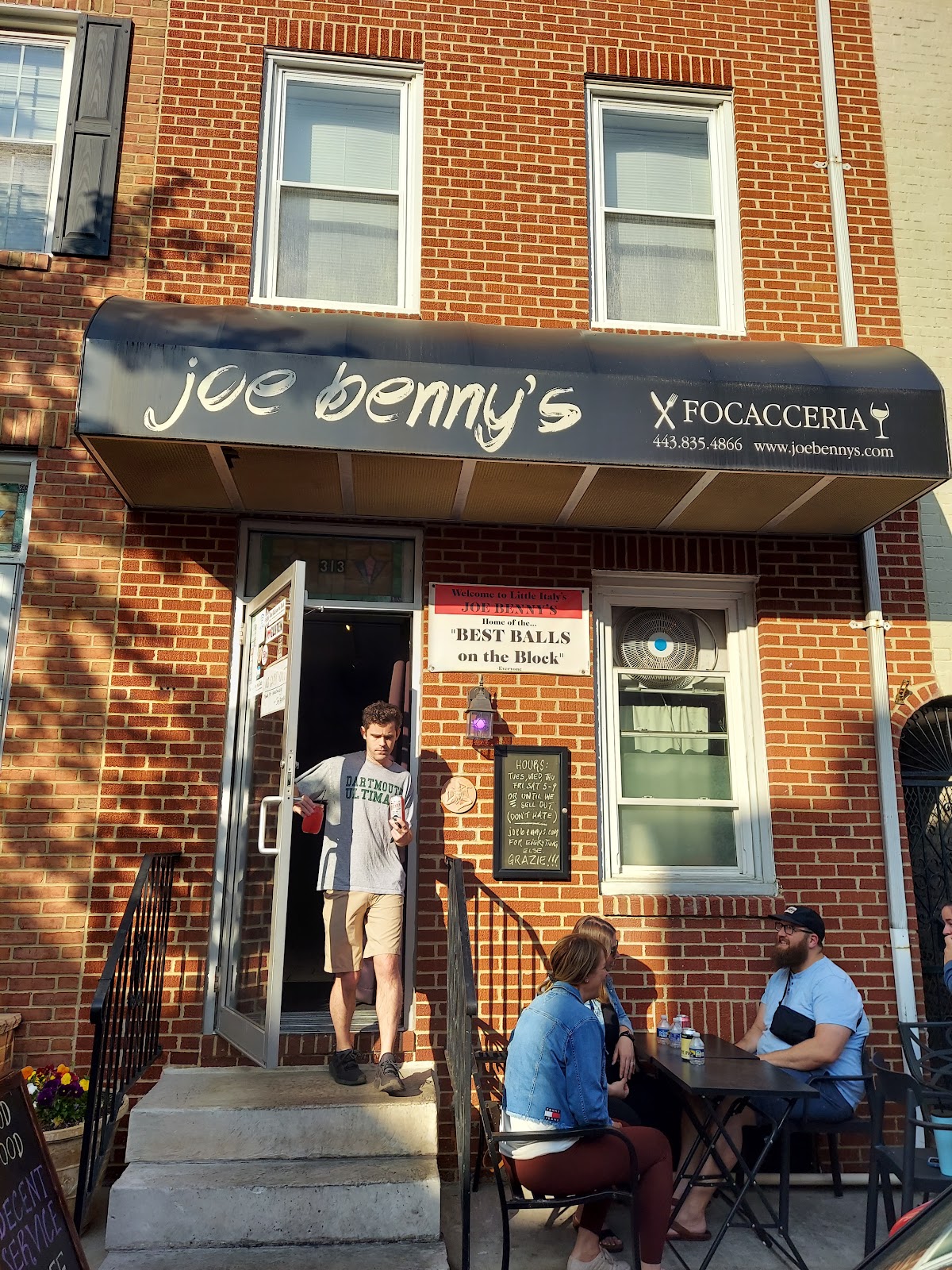 Benny's (Formerly Joe Benny’s) - Romantic date spot in Baltimore