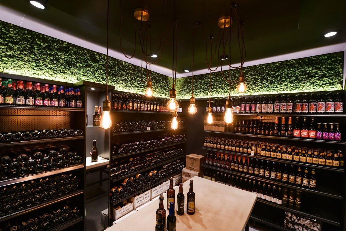 Biererei Bar & Vintage Cellar, photo 1