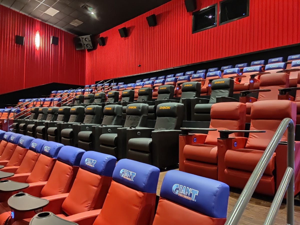 Birmingham Premiere LUX Cine GSX & Pizza Pub 2