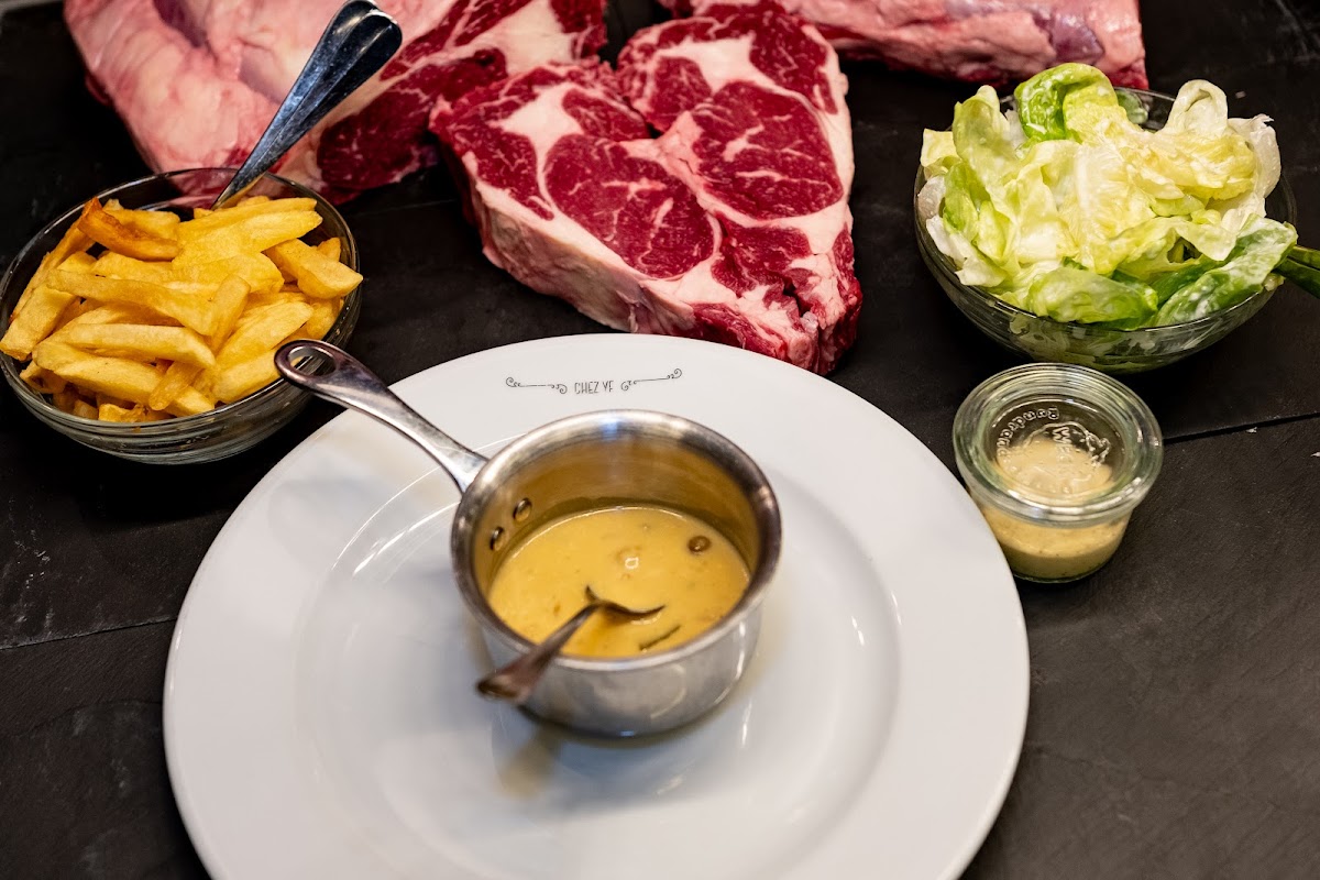 Bistro Tribunal "Chez Yf", foto 2