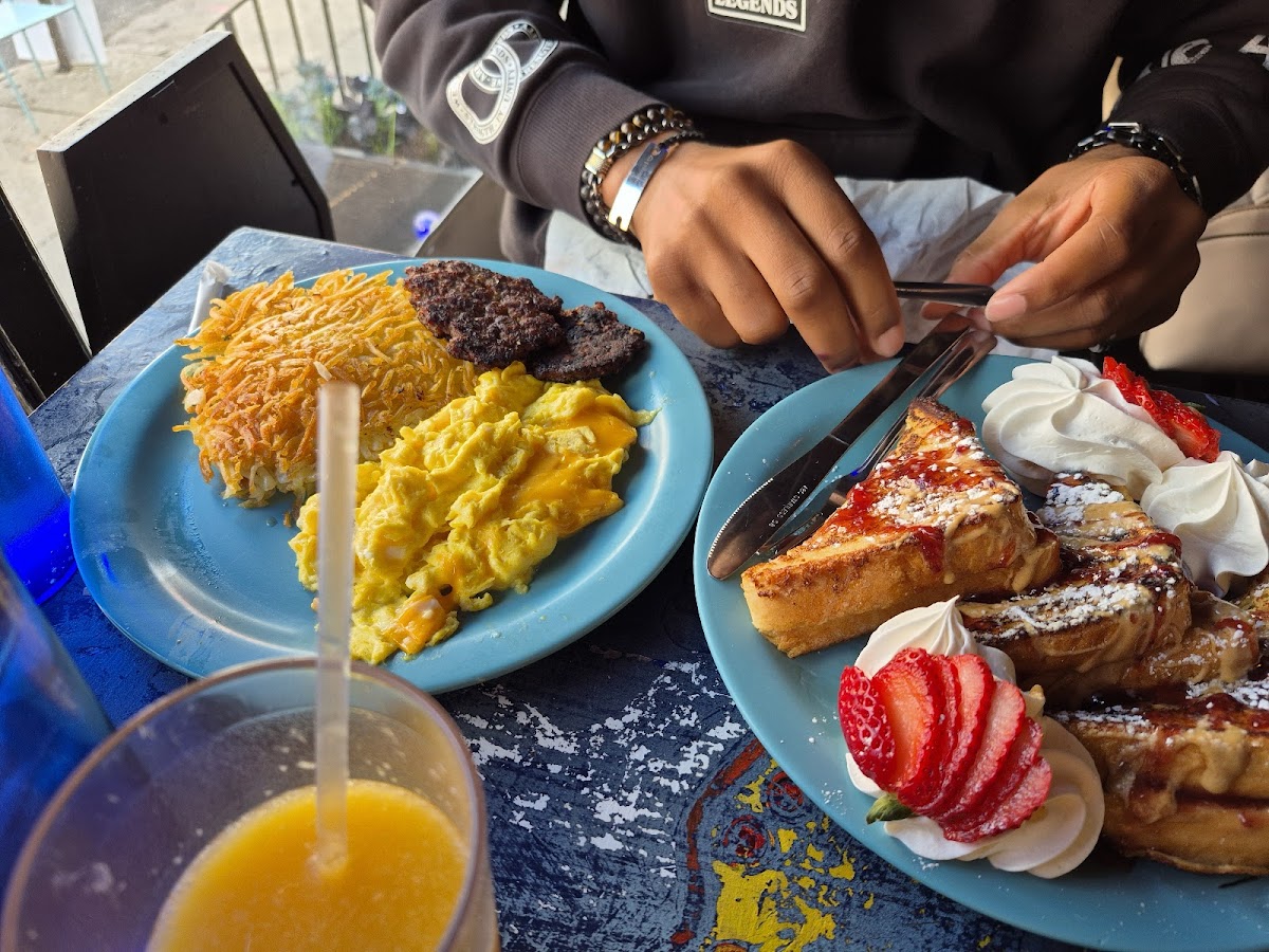 Blue Moon Cafe 4