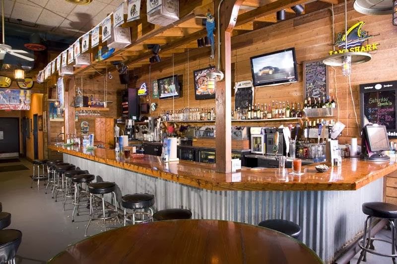 Boardwalk Billy's Raw Bar and Ribs - Romantic date spot in Charlotte