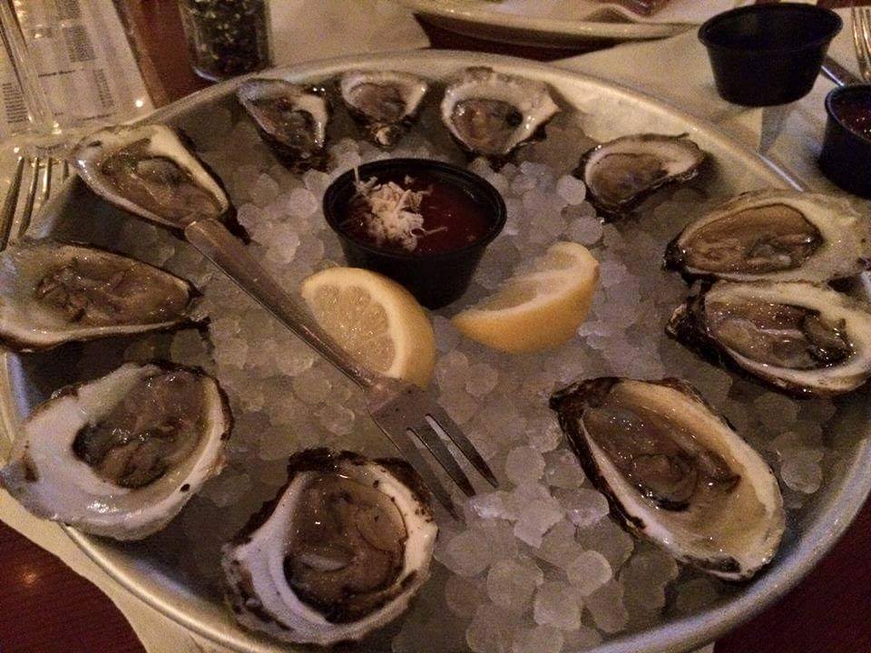 Boathouse Rotisserie & Raw Bar, foto 2