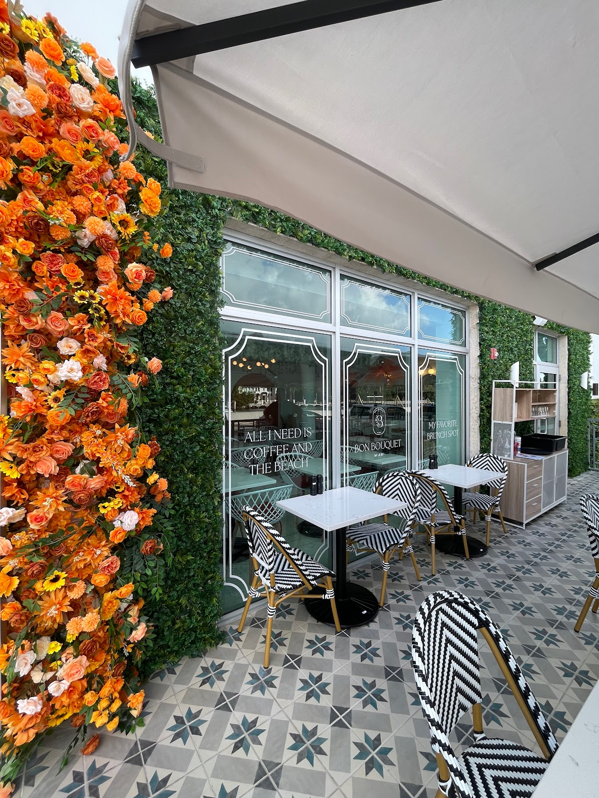 Bon Bouquet Cafe, photo 1
