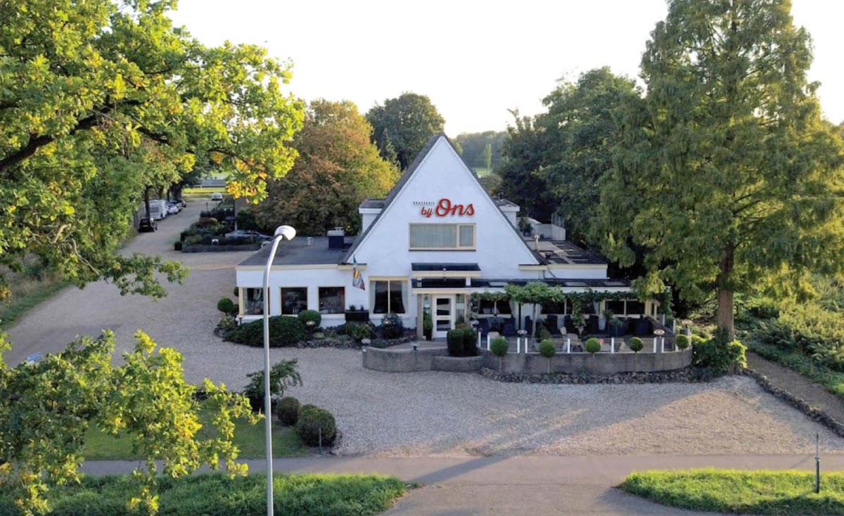 Brasserie Bij Ons Zevenaar, foto 3
