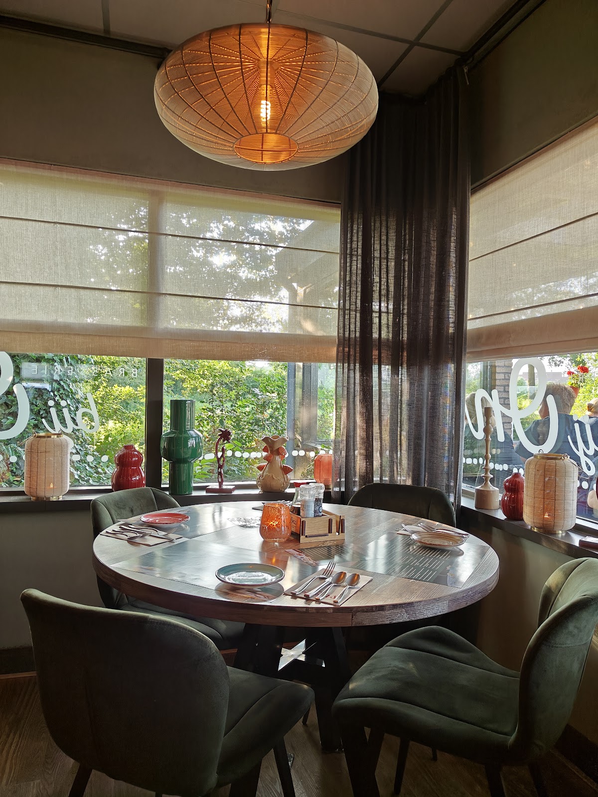 Brasserie Bij Ons Zevenaar, foto 1