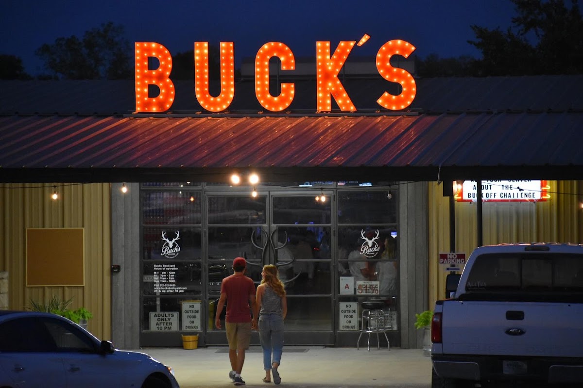 Buck's Backyard, foto 1