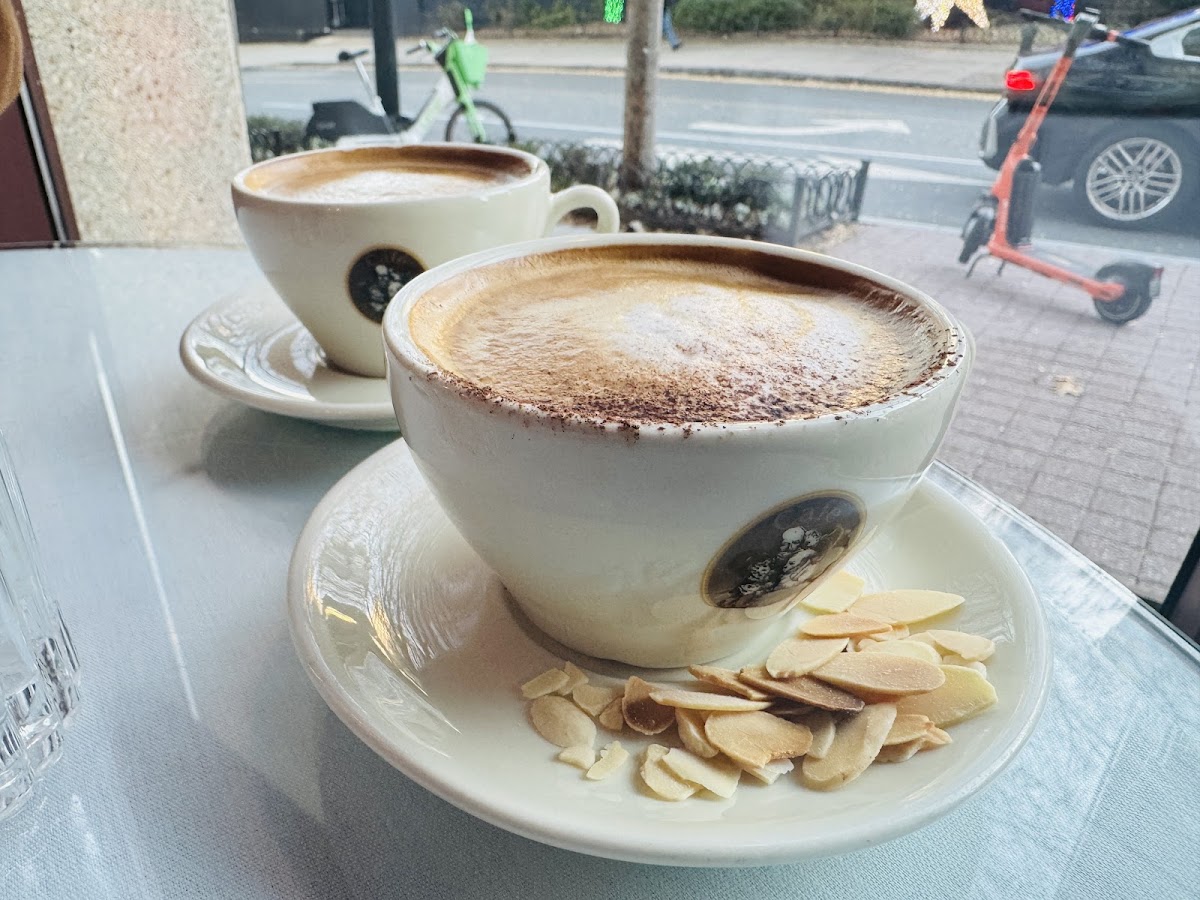 Café Intermezzo - Midtown 4