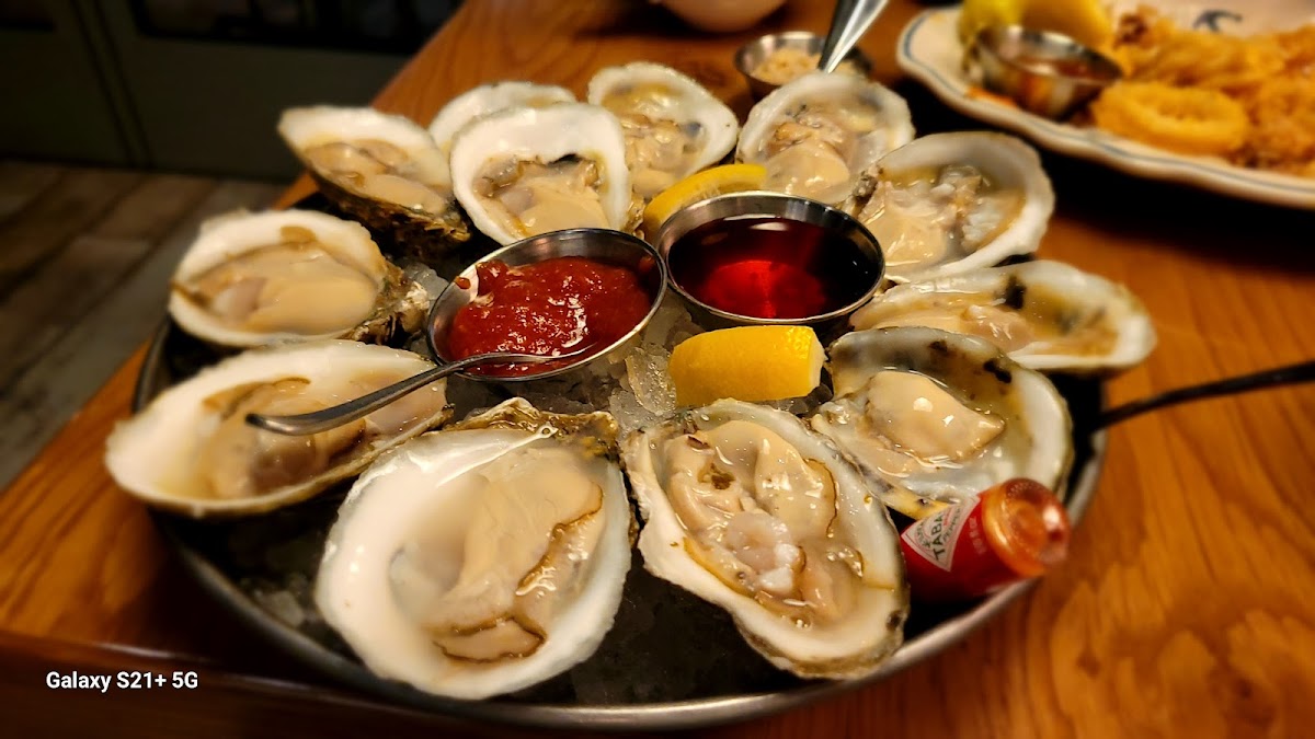 Caroline's Oyster Bar 3