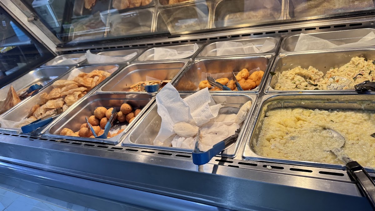 Chaat 'N' Dosa - Indian Vegetarian and Vegan Restaurant 2