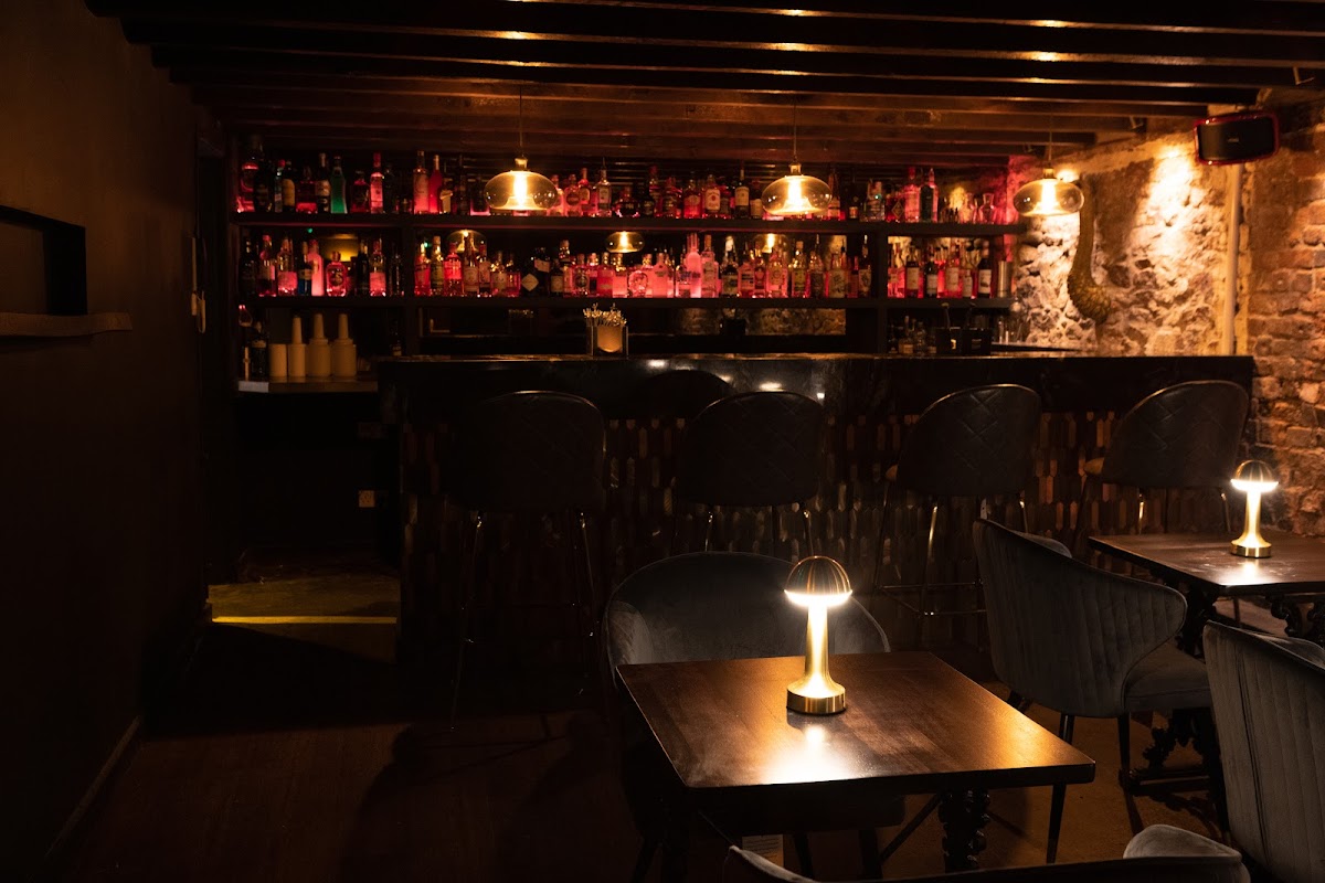 Clifton Cocktail Club, foto 1