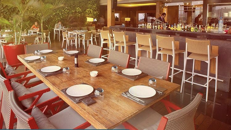Crimson Bar & Grill, photo 1