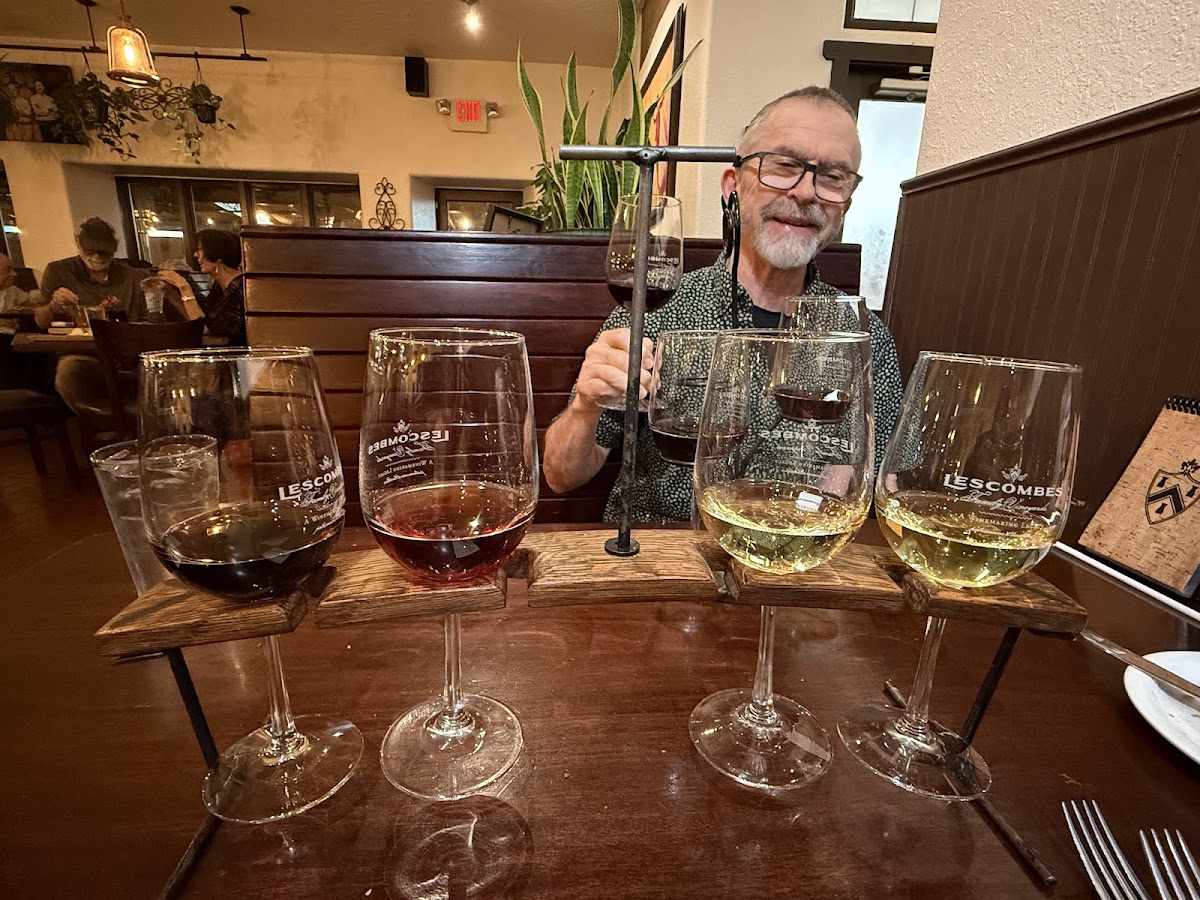D. H. LESCOMBES WINERY & BISTRO - Old Town Albuquerque, foto 2
