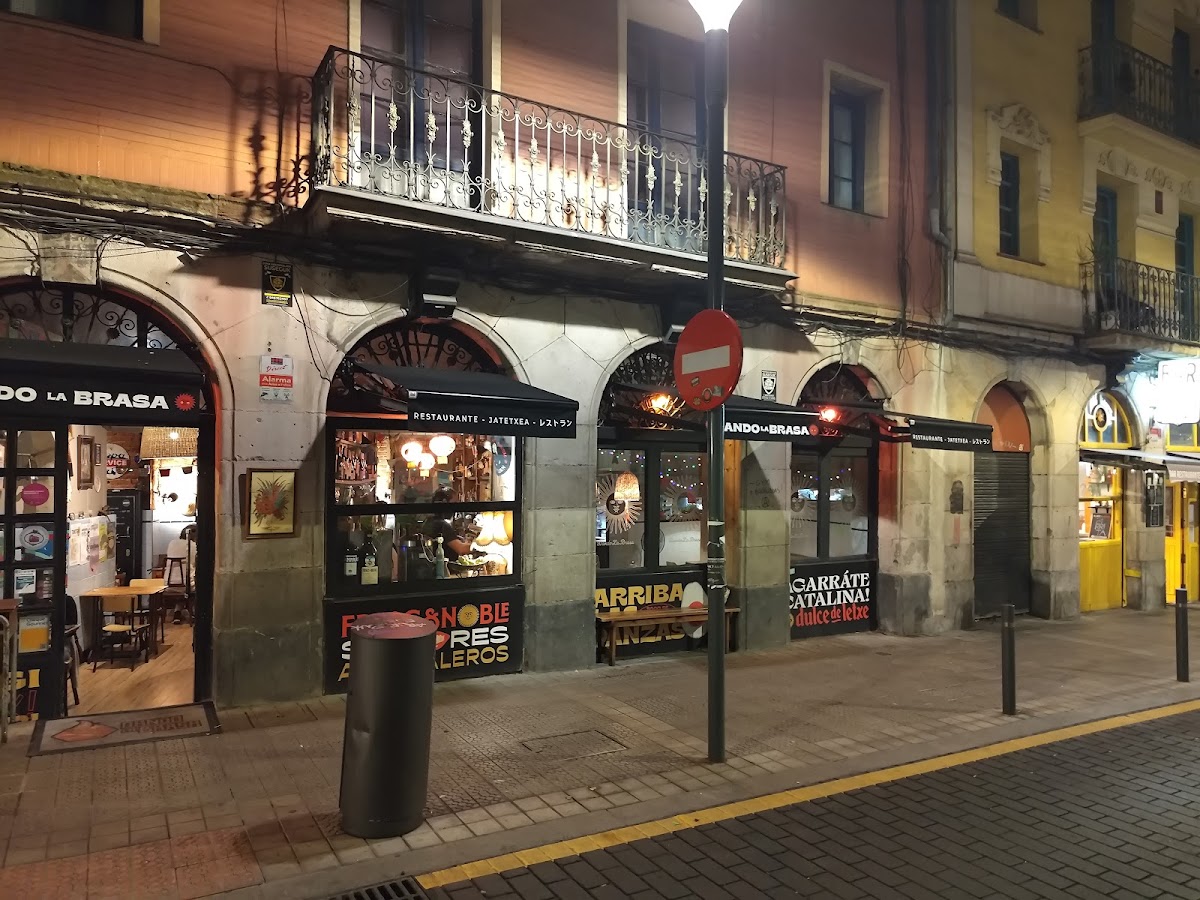 Dando la Brasa, foto 1
