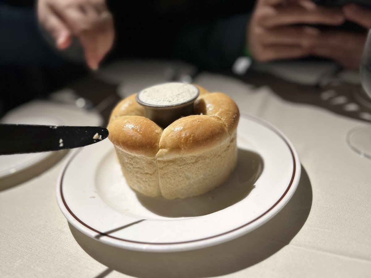 Dean's Italian Steakhouse 4