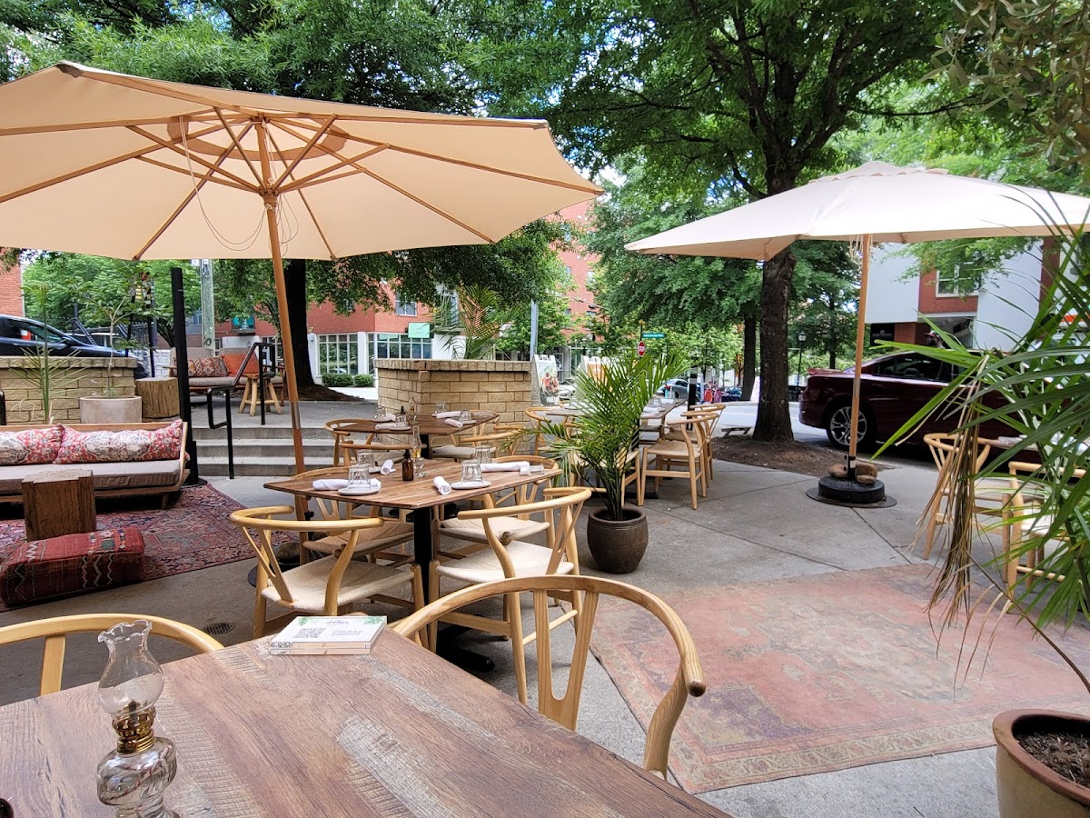 Delbar - Inman Park - Romantic date spot in Atlanta