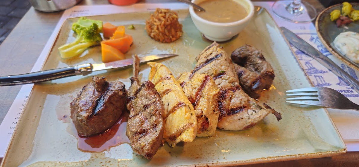 Delphi Grieks Specialiteitenrestaurant, Foto 2