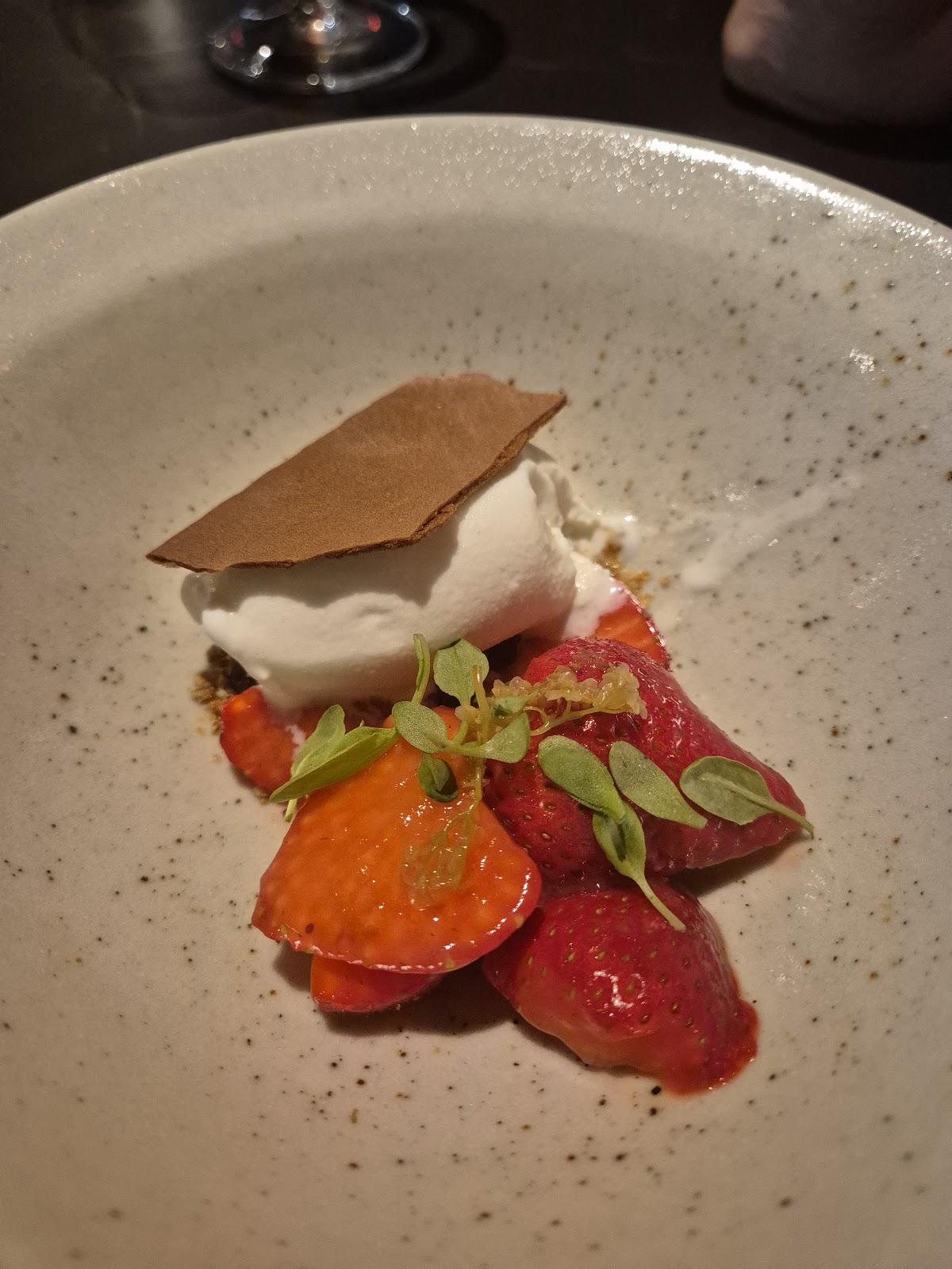Dinner at Six, foto 4