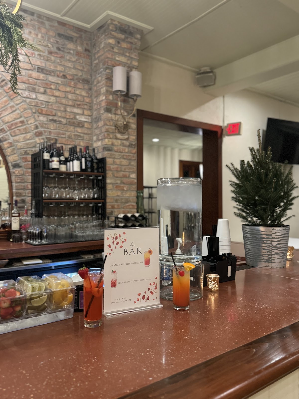 Dominique's Wine Boutique & Bistro, photo 3