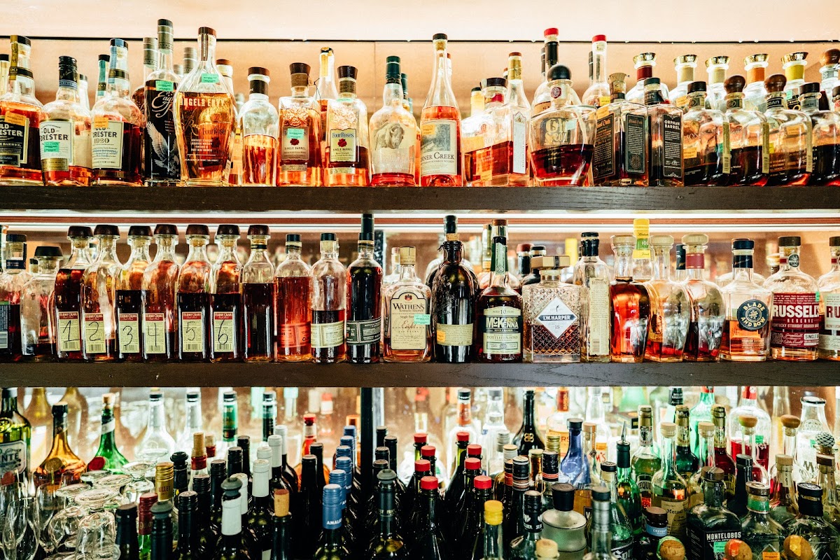 Dot Dot Dot - Romantic date spot in Charlotte