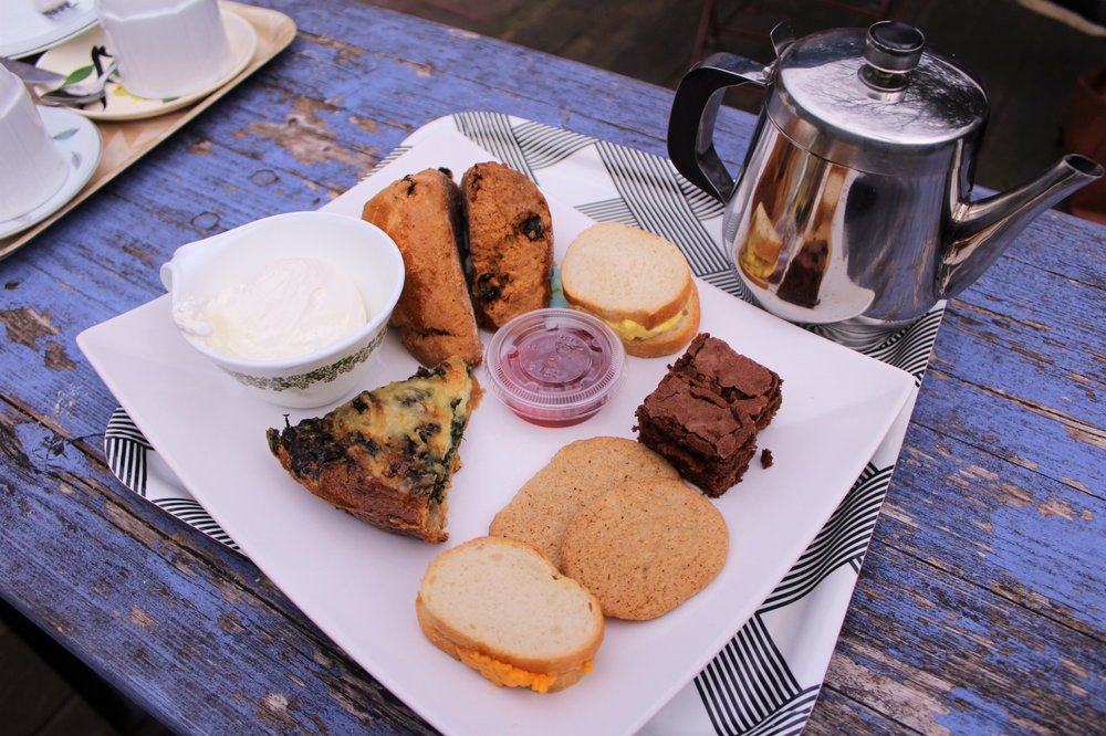 Dr. Bombay's Underwater Tea Party, foto 2