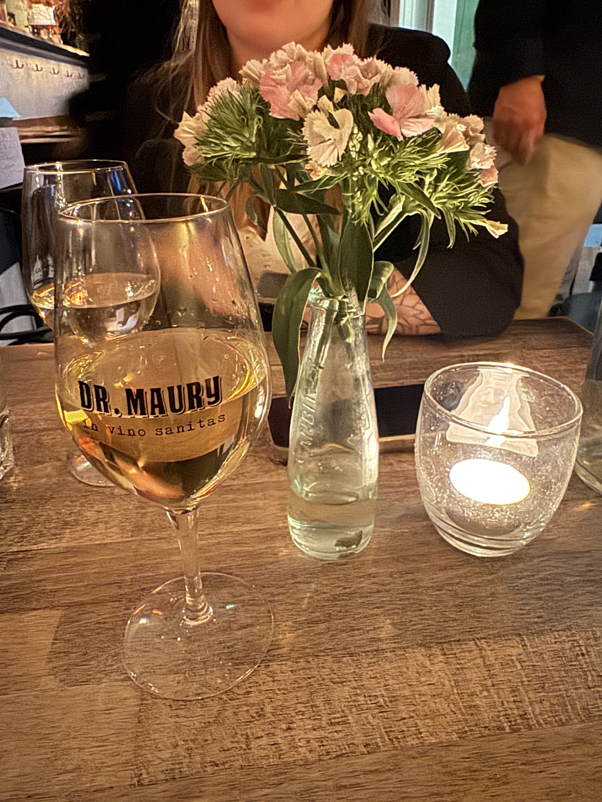 Dr Maury Wine Bar, photo 4