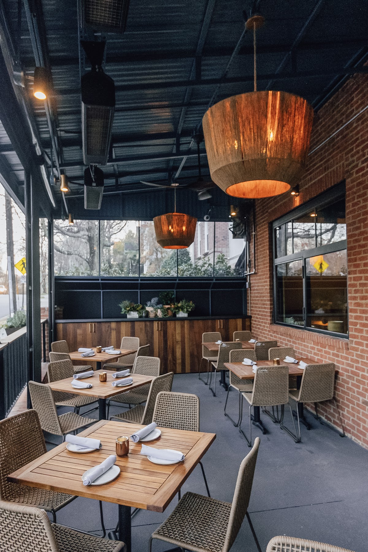 Ela - Romantic date spot in Atlanta