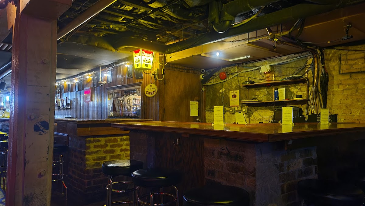 Elephant Room, foto 1
