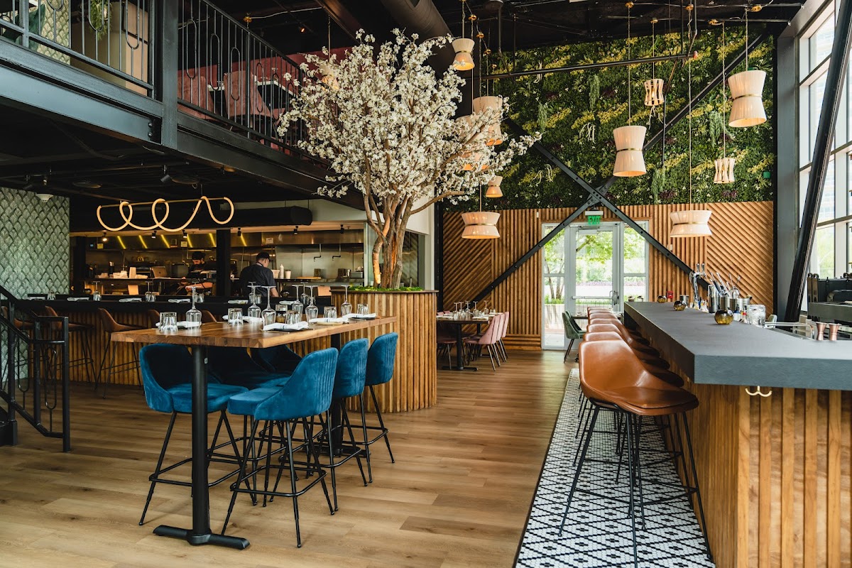 Ember Kitchen - Romantic date spot in Austin