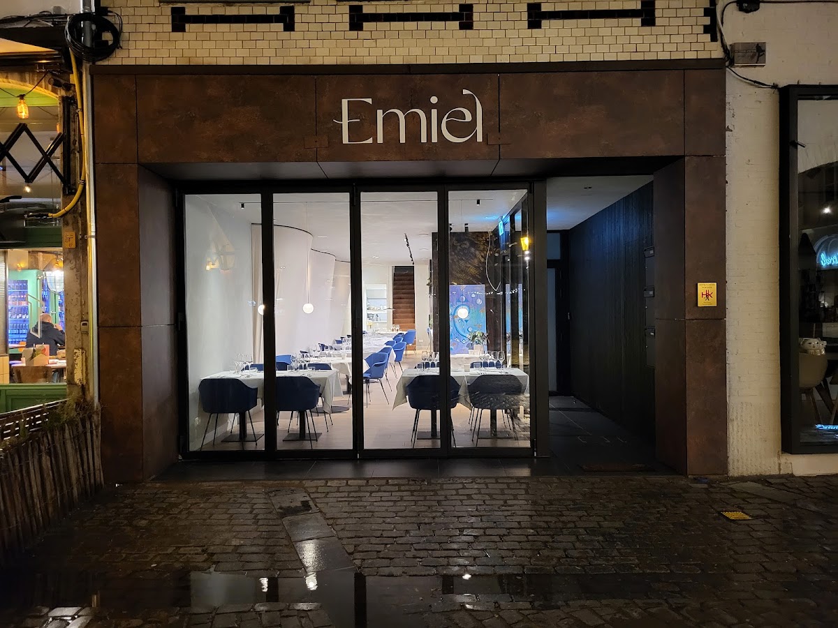 Emiel, foto 1