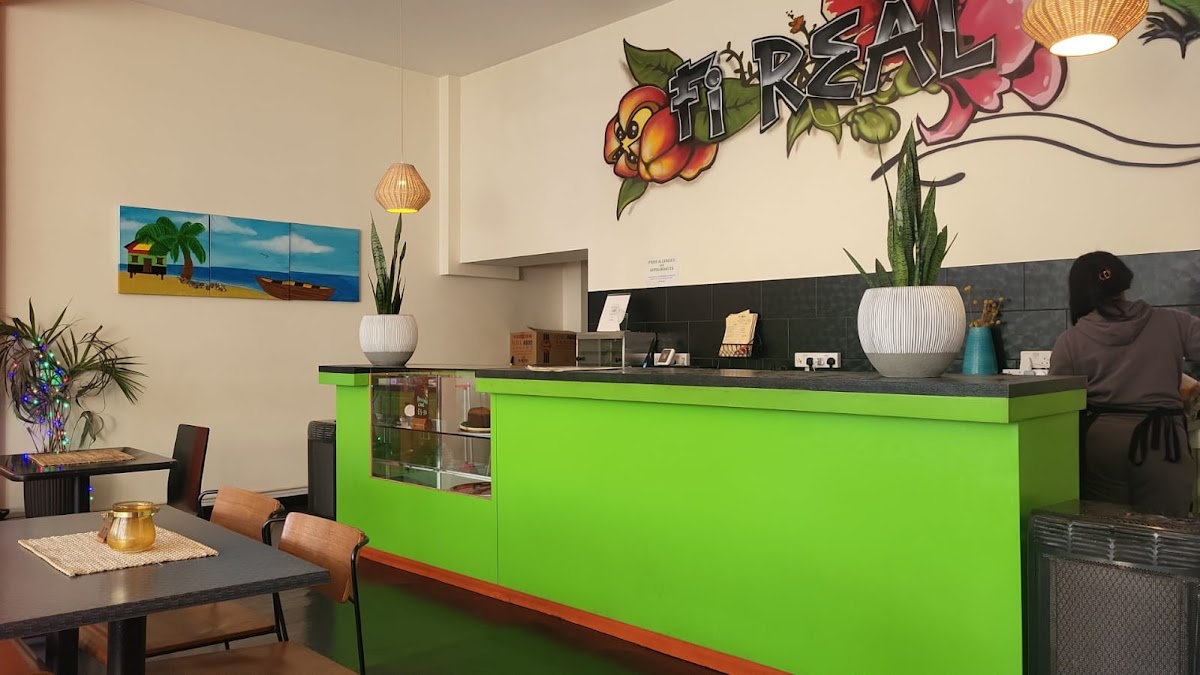 Fi Real Restaurant / Takeaway (Vegan/ Caribbean/ Healthy food/ Smoothies/ Juices/ Vegan cakes, foto 4