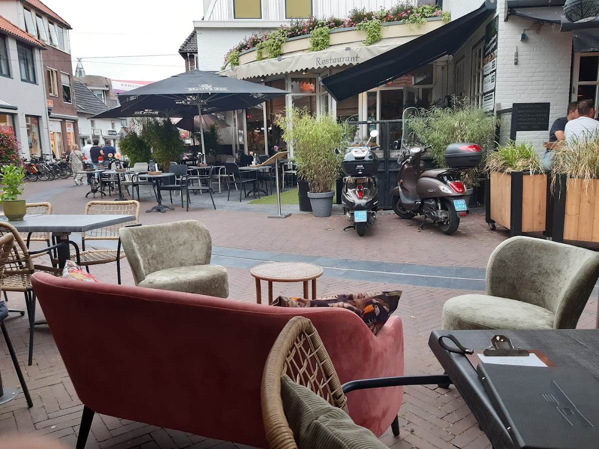 Flavour Kitchen & Lounge, photo 1