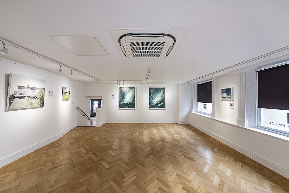 Forward Gallery, photo 3